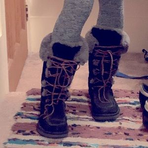 Ugg Whitley lace up shearling boots